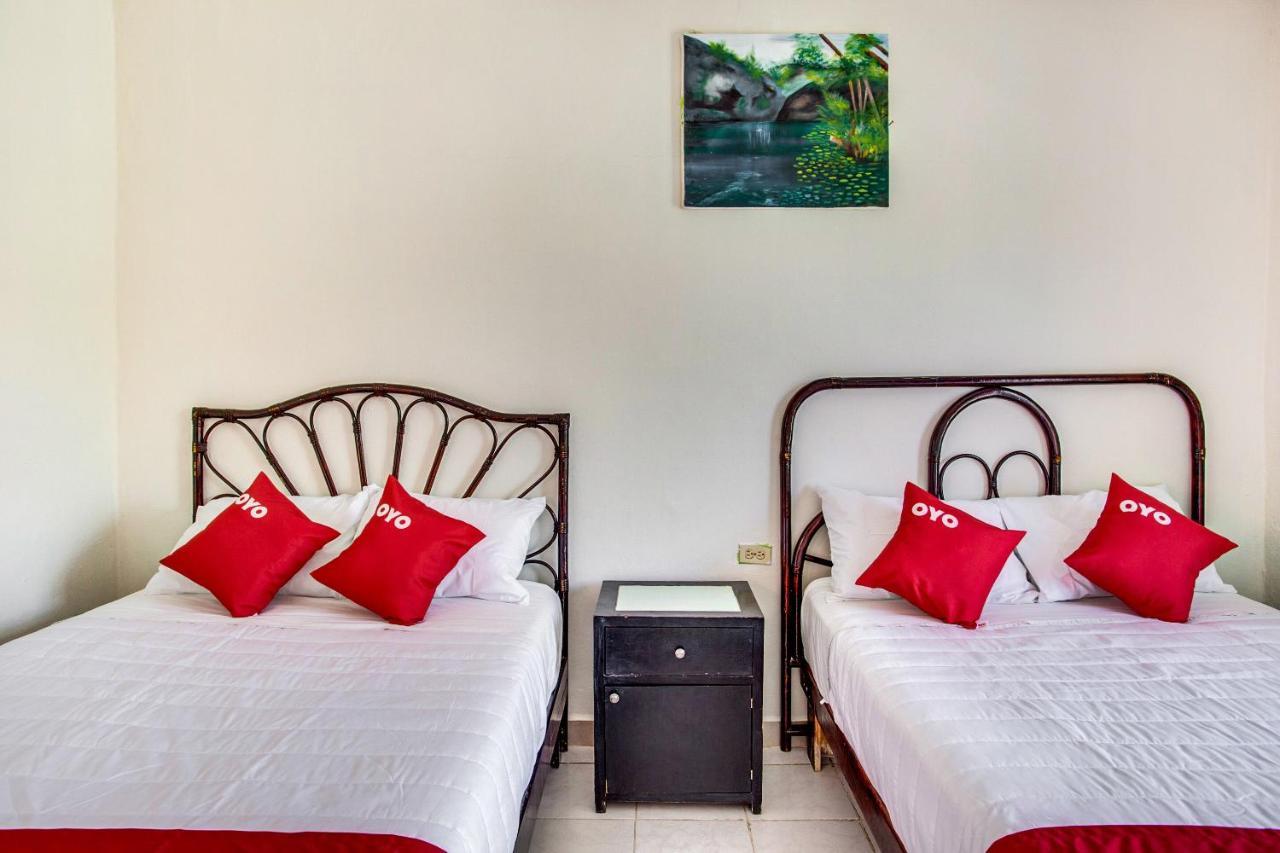 Oyo Hotel Addy ตูลุม ภายนอก รูปภาพ