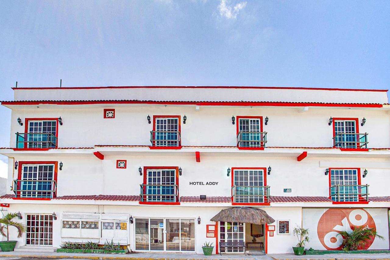 Oyo Hotel Addy ตูลุม ภายนอก รูปภาพ